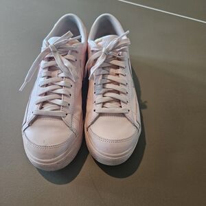 Nike Women's Low Blazer Sneakers